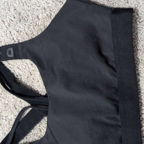 DECJUBA Black Sports Bra Deluxe Active Designed in Australia size Small - Picture 6 of 9